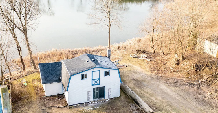 17 Valley Road, Whitchurch-Stouffville, ON, L4A 7X3 - 2