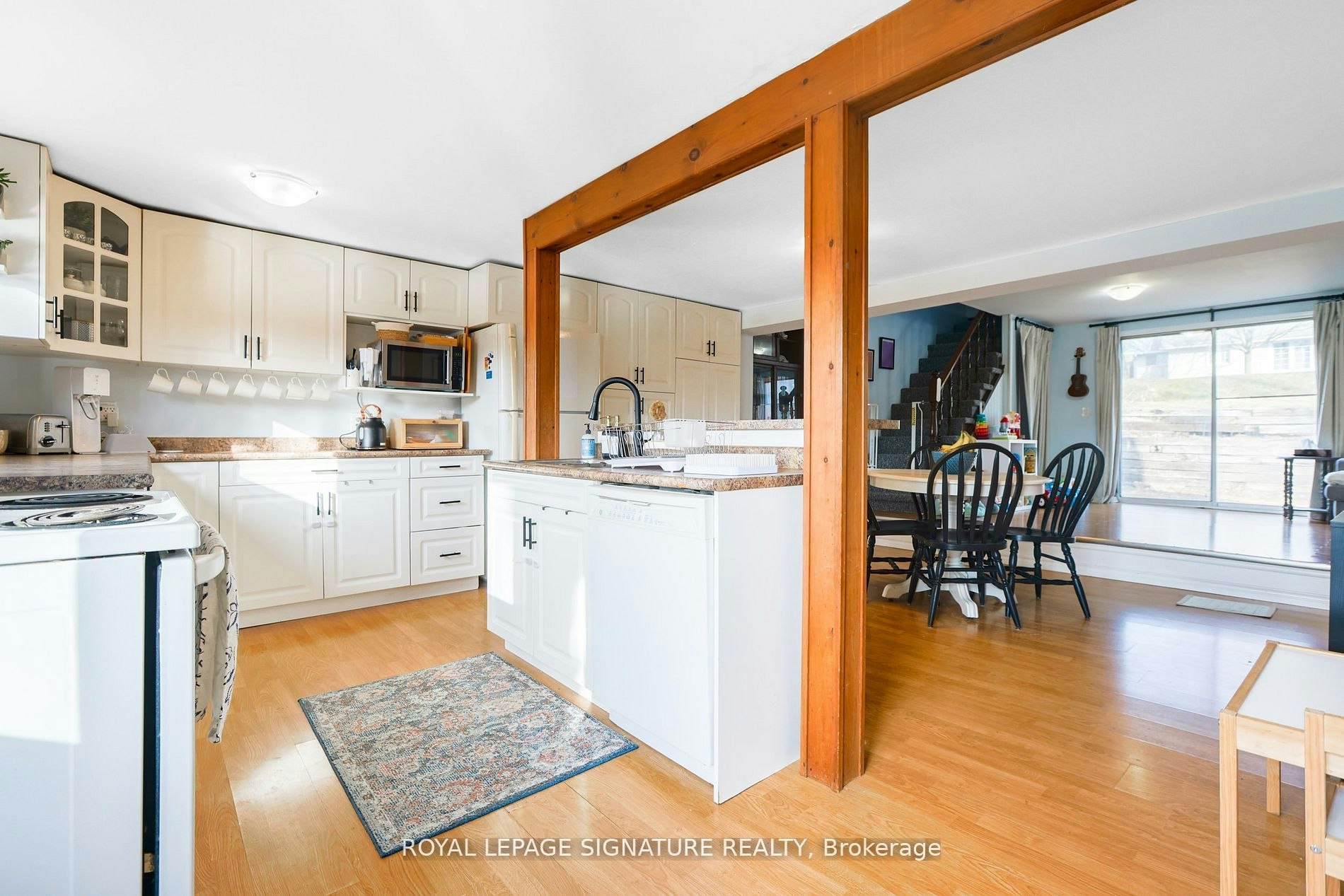 17 Valley Road, Whitchurch-Stouffville, ON, L4A 7X3 - 3
