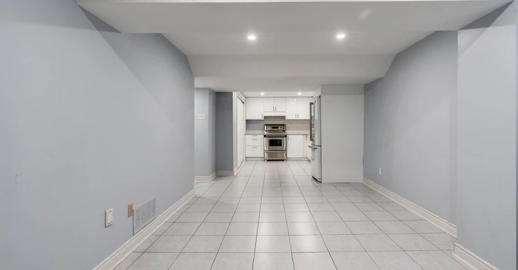 6 Robert Street, Markham, ON, L3R 8Z3 - 6