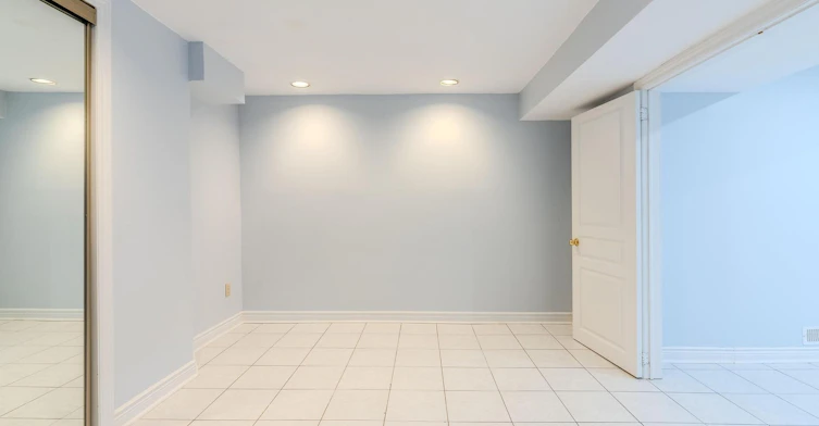 6 Robert Street, Markham, ON, L3R 8Z3 - 9