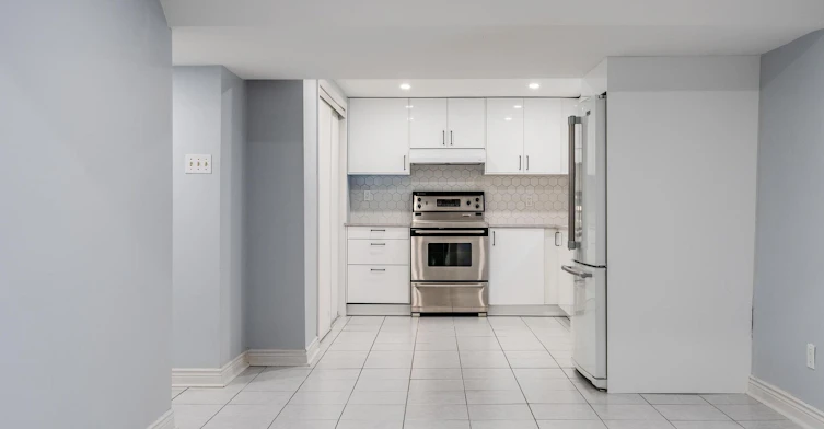 6 Robert Street, Markham, ON, L3R 8Z3 - 2