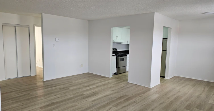 222-2 Orchard Heights Boulevard, Aurora, ON, L4G 3W3 - 3