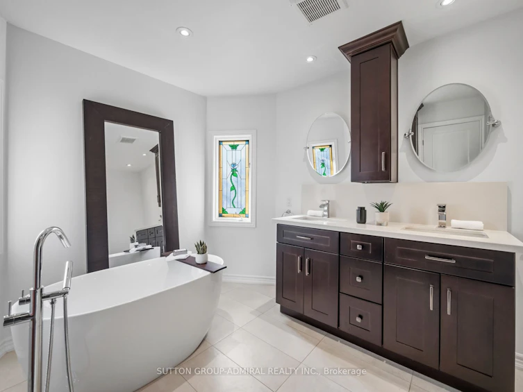 6 Colton Crescent S, Vaughan, ON, L4L 3L7 - 25