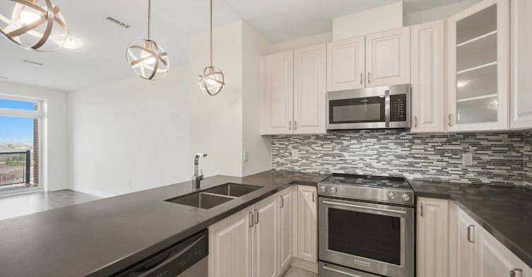 809-7325 Markham Road, Markham, ON, L3S 0C9 - 9