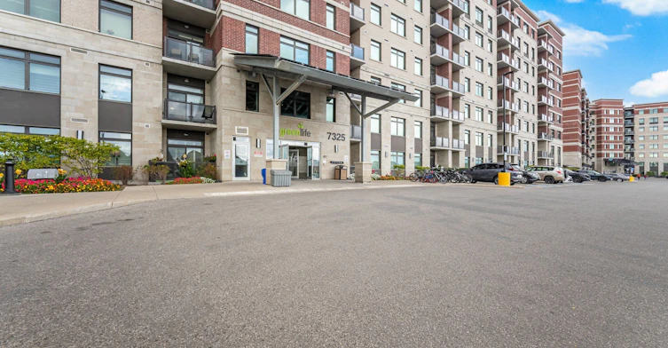 809-7325 Markham Road, Markham, ON, L3S 0C9 - 2
