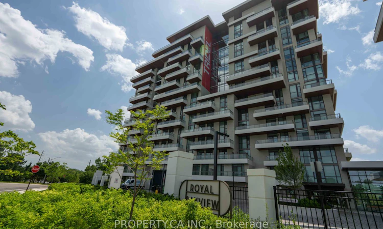 422-399 Royal Orchard Boulevard