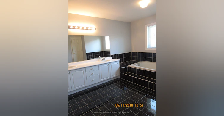 279 Chambers Crescent, Newmarket, ON, L3X 1T2 - 10