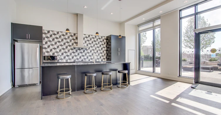 242-555 William Graham Dr Drive, Aurora, ON, L4G 7C4 - 26