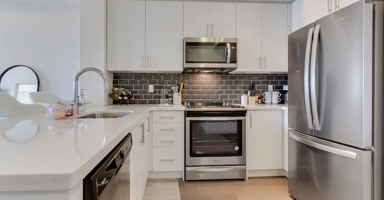 242-555 William Graham Dr Drive, Aurora, ON, L4G 7C4 - 6