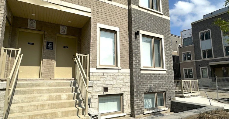 TH243-121 Honeycrisp Crescent, Vaughan, ON, L4K 0N7 - 3