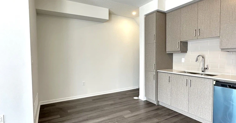 TH243-121 Honeycrisp Crescent, Vaughan, ON, L4K 0N7 - 11