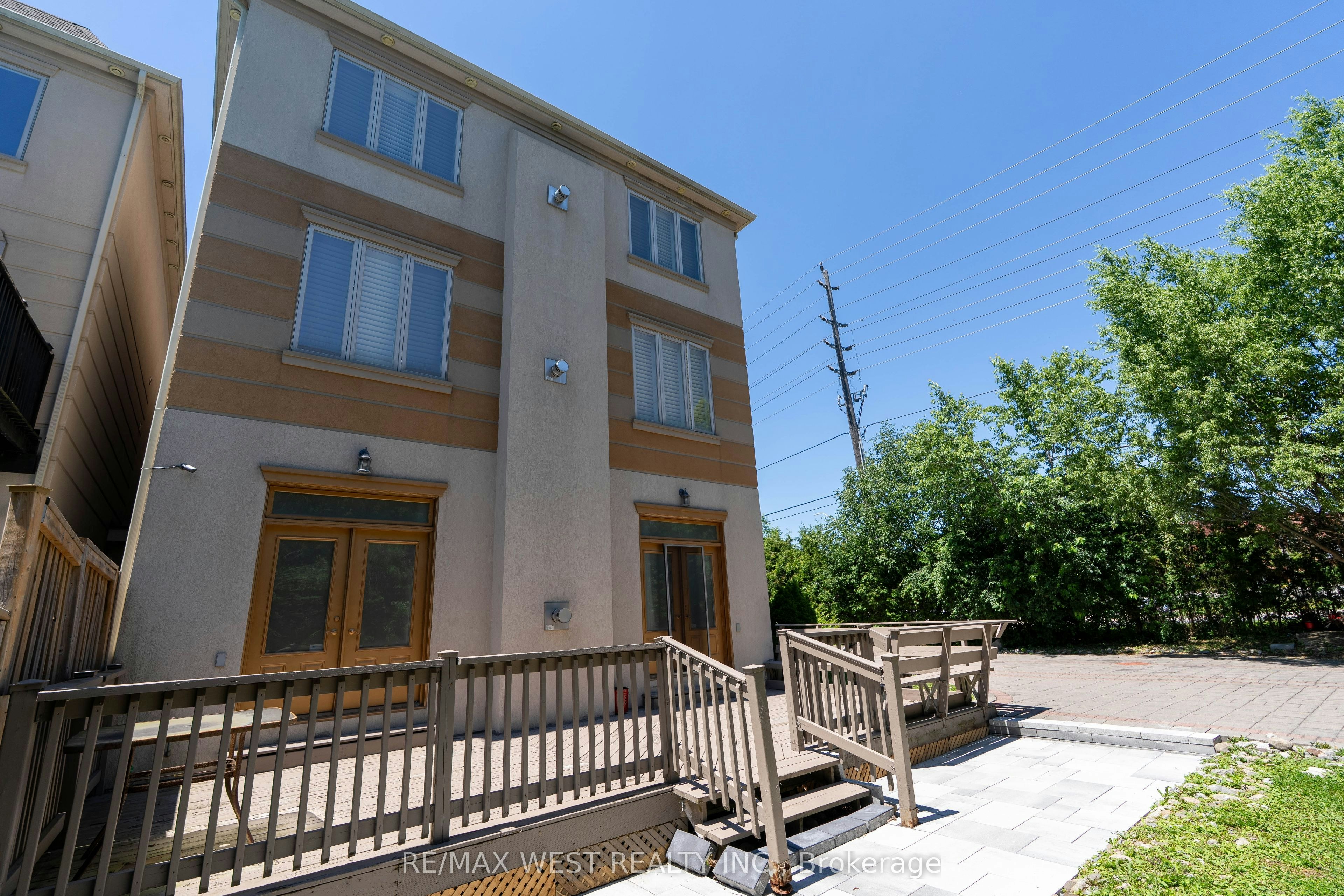 Main Floor-83 Elm Avenue, Richmond Hill, ON, L4C 6K8 - 4
