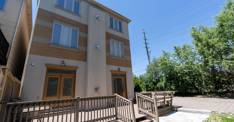 Main Floor-83 Elm Avenue, Richmond Hill, ON, L4C 6K8 - 4