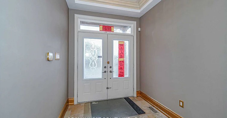 Main Floor-83 Elm Avenue, Richmond Hill, ON, L4C 6K8 - 5