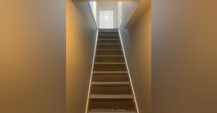 Basement-306 Metro Road N, Georgina, ON, L4P 3C8 - 11