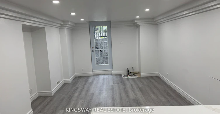 (Lower)-49 Riverglen Drive, Georgina, ON, L4P 3K7
