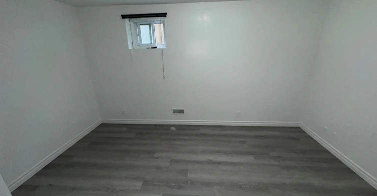 (Lower)-49 Riverglen Drive, Georgina, ON, L4P 3K7 - 7