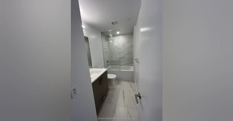 616-60 Honeycrisp Crescent, Vaughan, ON, L4K 0N5 - 8