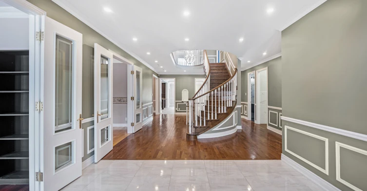 Main-598 Lyman Boulevard, Newmarket, ON, L3X 1V9 - 3