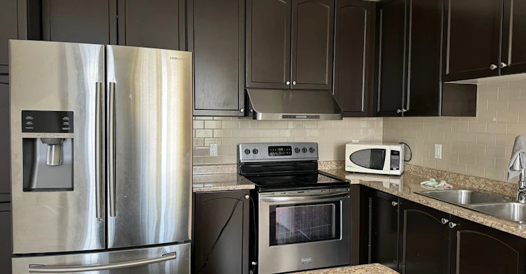 13 Cathedral High Street, Markham, ON, L6C 0N9 - 6