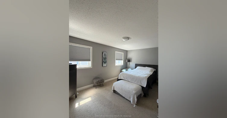 35 Lundigan Drive, Georgina, ON, L4P 0C2 - 2