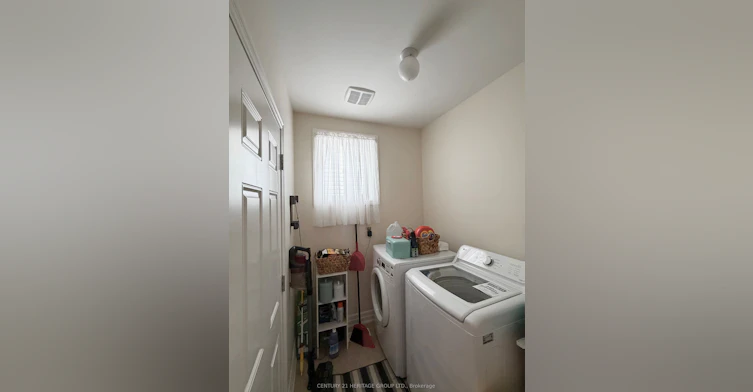 35 Lundigan Drive, Georgina, ON, L4P 0C2 - 3