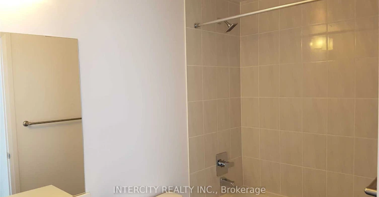 2011-7890 Bathurst Street, Vaughan, ON, L4J 7Y3 - 5