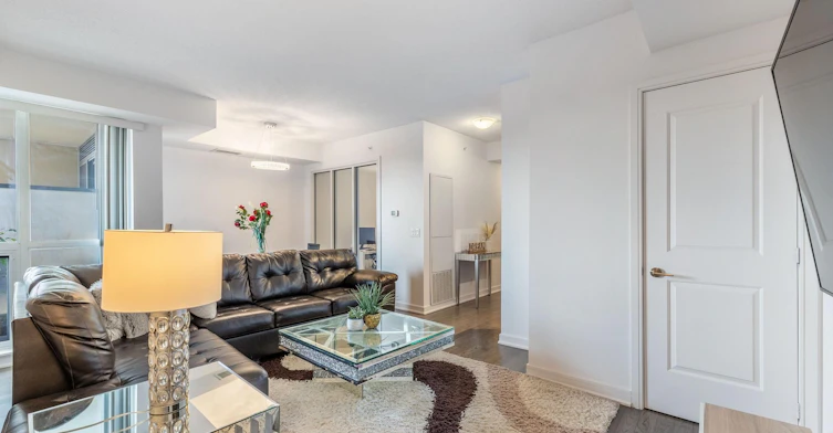 501-9205 Yonge Street, Richmond Hill, ON, L4C 6Z2 - 4