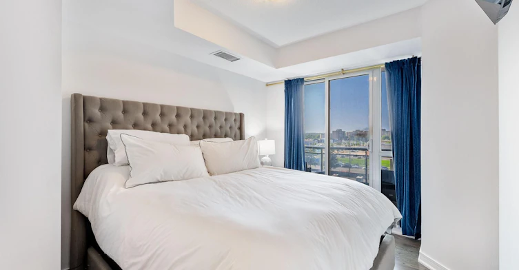 501-9205 Yonge Street, Richmond Hill, ON, L4C 6Z2 - 9