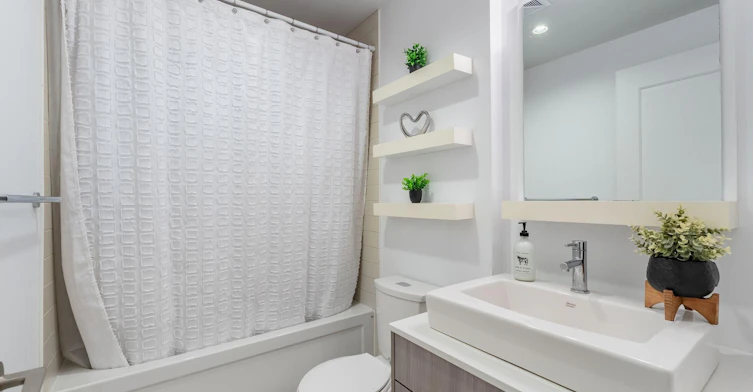 501-9205 Yonge Street, Richmond Hill, ON, L4C 6Z2 - 8