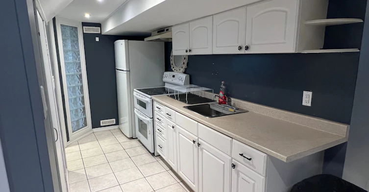 Basement-42 Gentry Crescent, Richmond Hill, ON, L4C 2G9 - 3