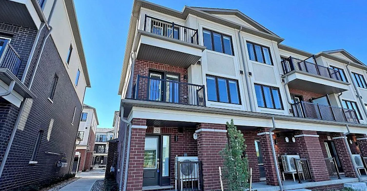 52 Matawin Lane, Richmond Hill, ON, L4B 0H8