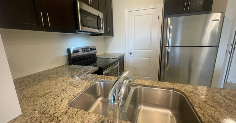 803-39 New Delhi Drive, Markham, ON, L3S 0E1 - 6