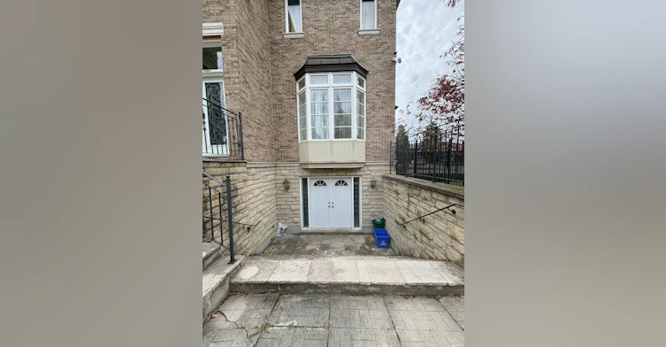 BSMT-1 Clarkehaven Street, Vaughan, ON, L4J 9E8 - 36