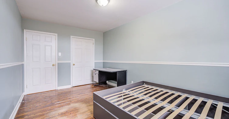 Back unit-107 Sherwood Forest Drive, Markham, ON, L3P 1P9 - 5