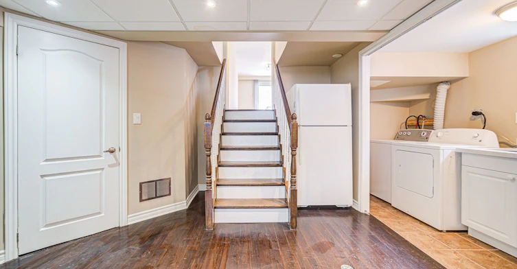 Back unit-107 Sherwood Forest Drive, Markham, ON, L3P 1P9 - 14