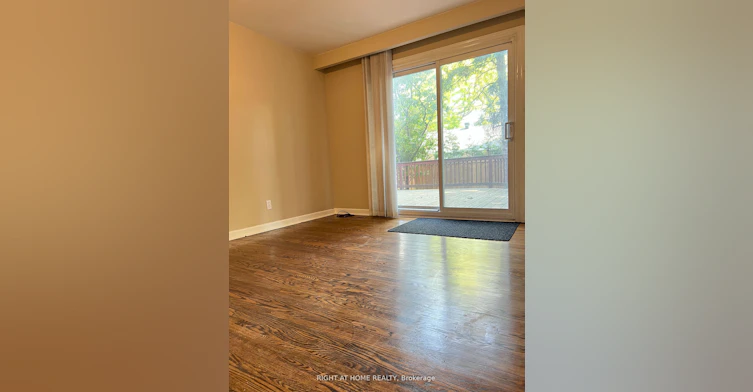 Back unit-107 Sherwood Forest Drive, Markham, ON, L3P 1P9 - 7