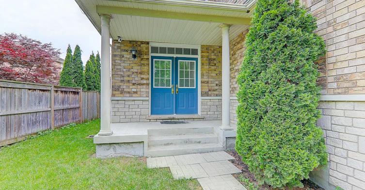 51 Raffia Avenue, Richmond Hill, ON, L4E 4N1 - 2