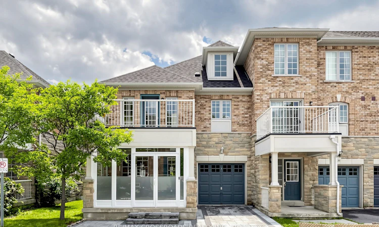 41 Prince Charles Way