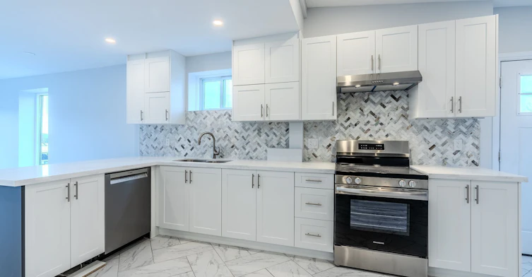 19758 Centre Street, East Gwillimbury, ON, L0G 1M0 - 7