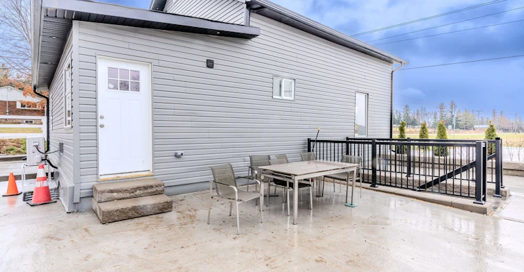 19758 Centre Street, East Gwillimbury, ON, L0G 1M0 - 2
