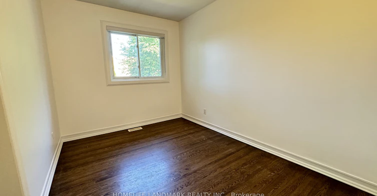 7 Talisman Crescent, Markham, ON, L3P 2C8 - 8