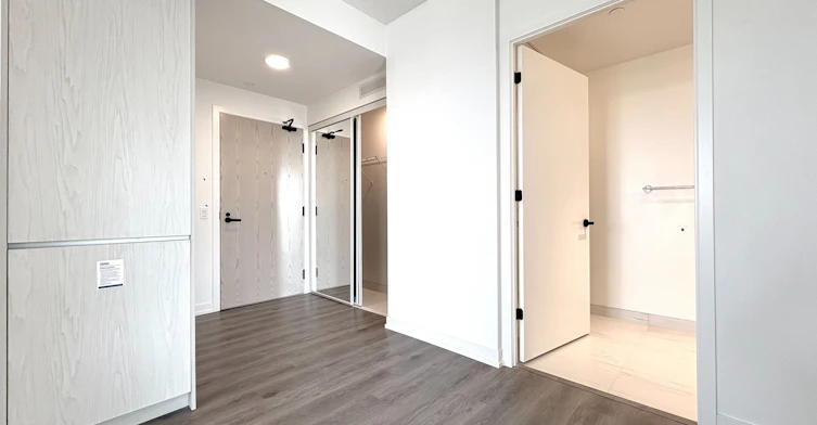 2310-28 Interchange Way, Vaughan, ON, L4K 0P8 - 4