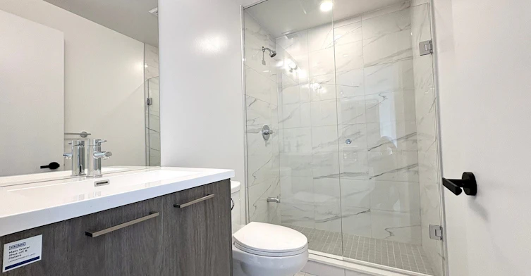 805-28 Interchange Way, Vaughan, ON, L4K 0P8 - 8