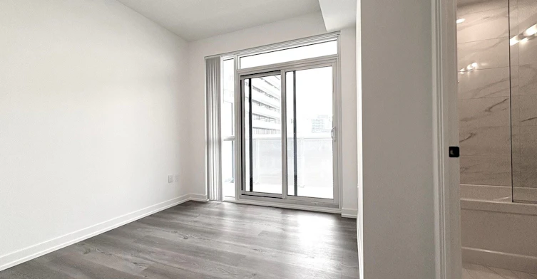 805-28 Interchange Way, Vaughan, ON, L4K 0P8 - 5