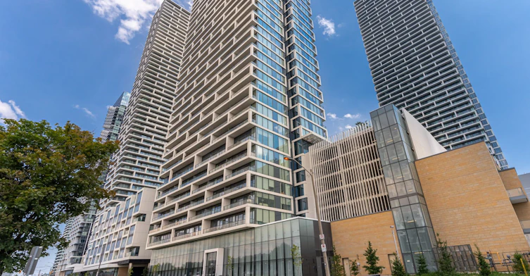 1602-898 Portage Parkway, Vaughan, ON, L4K 2M7