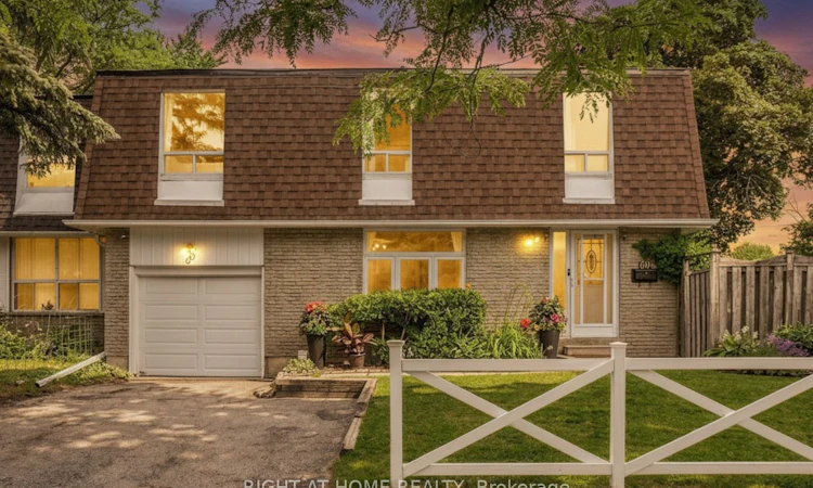 80 Lillooet Crescent