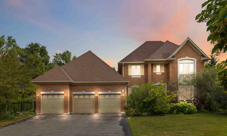 40 Hunterwood Chase