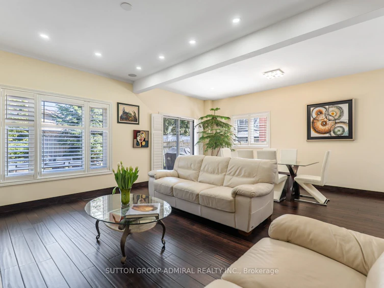 626 College Manor Drive, Newmarket, ON, L3Y 8M7