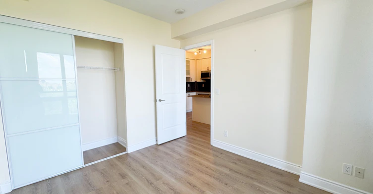 603B-9090 Yonge Street, Richmond Hill, ON, L4C 0Z1 - 7